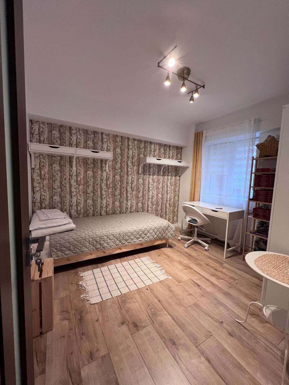 Central-Home Targu Jiu Luaran gambar