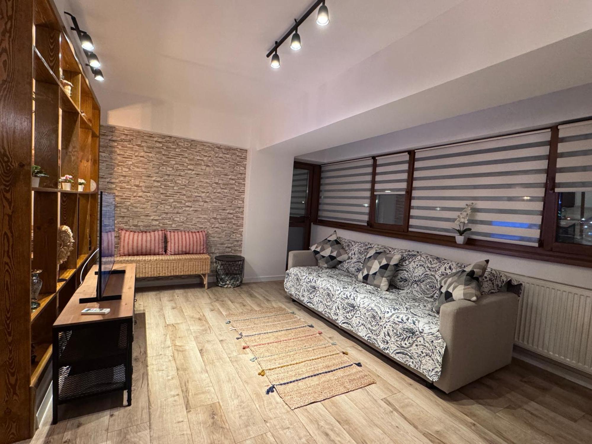 Central-Home Targu Jiu Luaran gambar