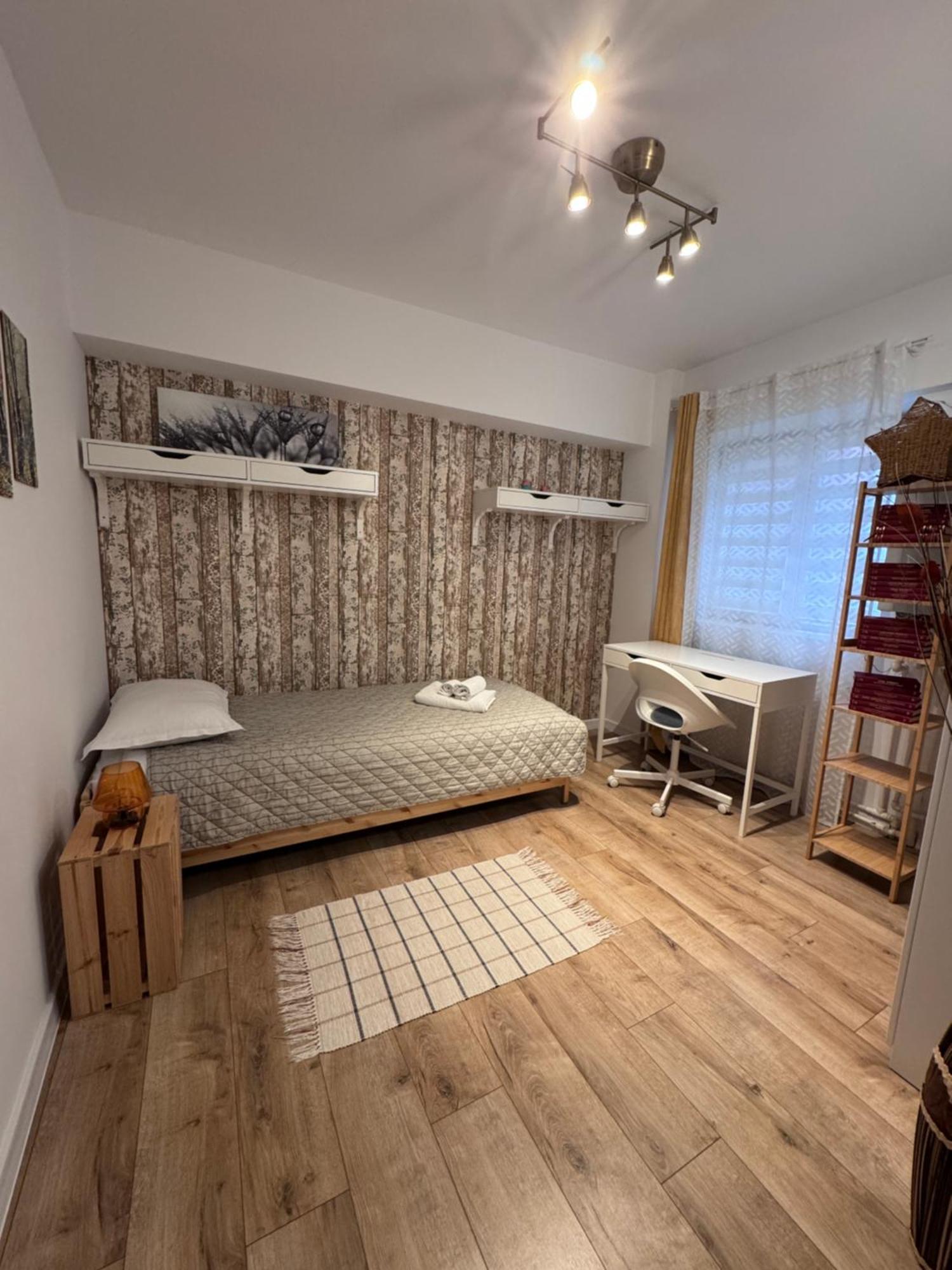 Central-Home Targu Jiu Luaran gambar